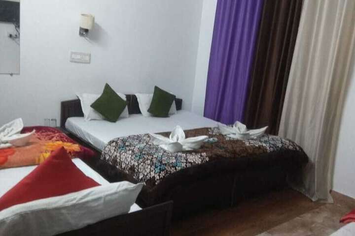 Room 35 of 48