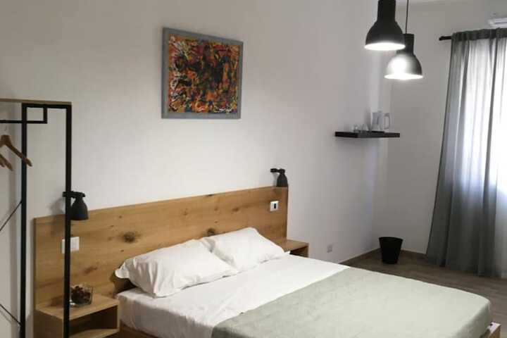Room 10 of 35
