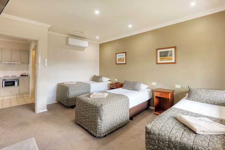 Room 8 of 43