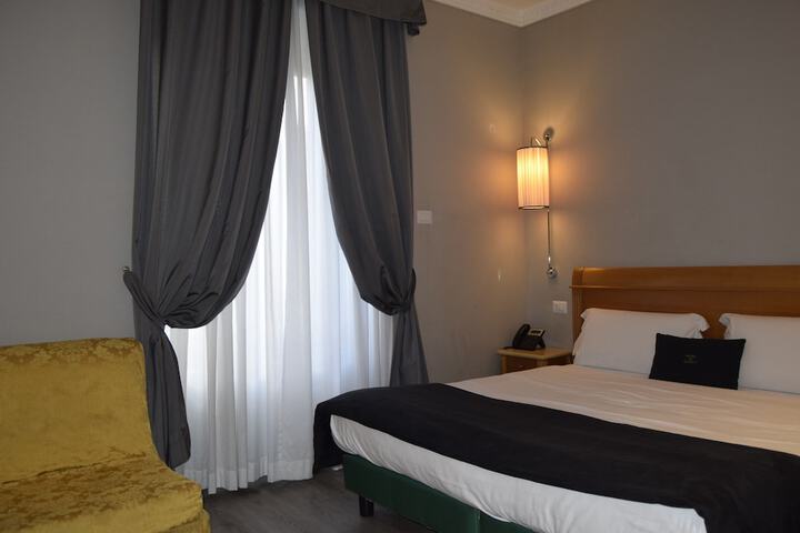 Room 14 of 30