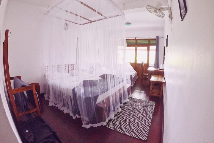 Room 5 of 37