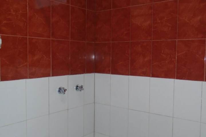 Room 42 of 111