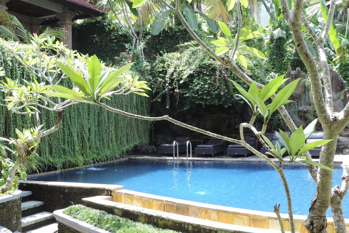Pool Hotel