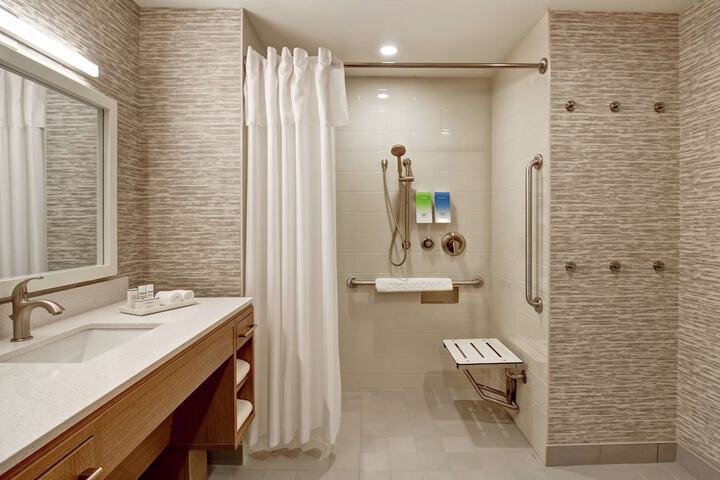 Bathroom shower