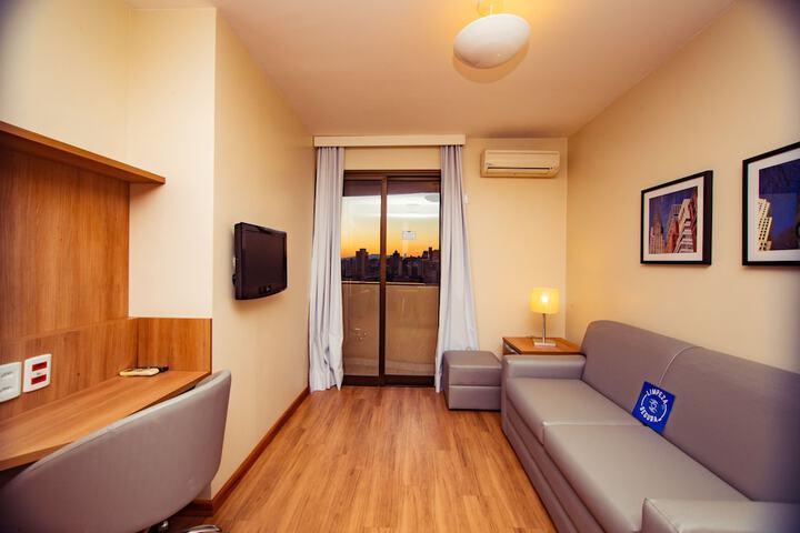 Room 13 of 85