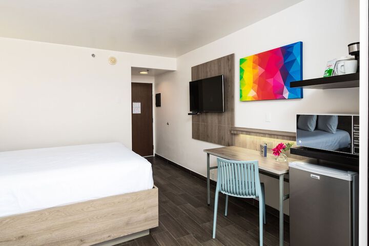 Room 12 of 44