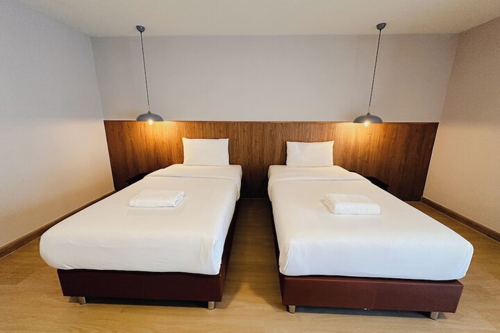 Room 10 of 49