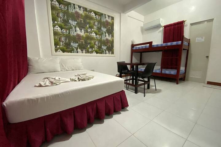 Room 13 of 21