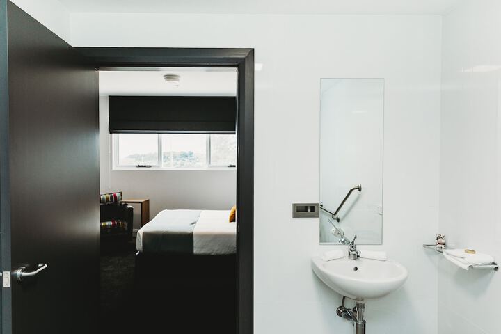 Room 13 of 41