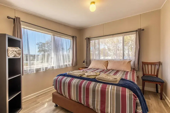 Room 3 of 20