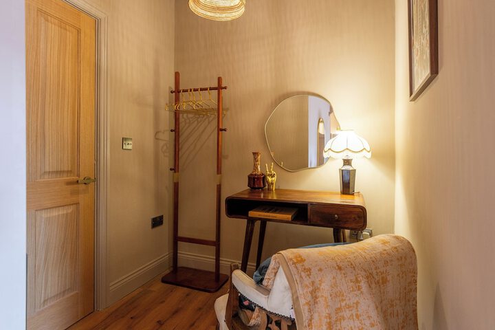 Room 32 of 104