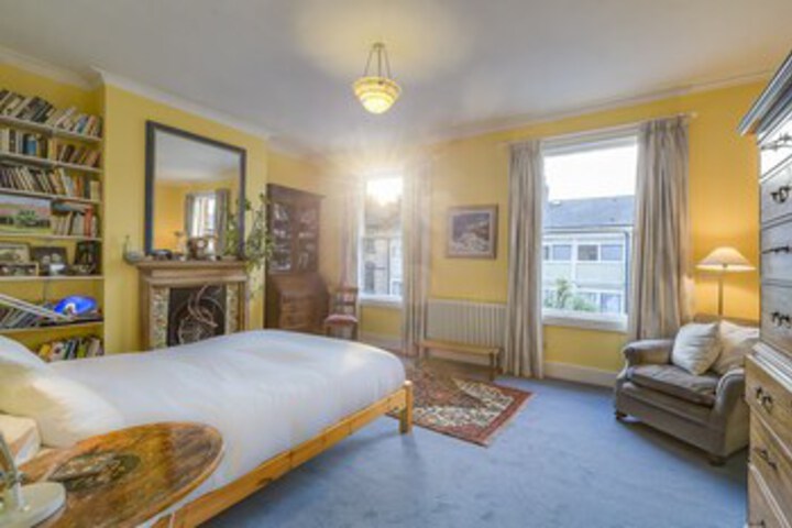 Room 14 of 24