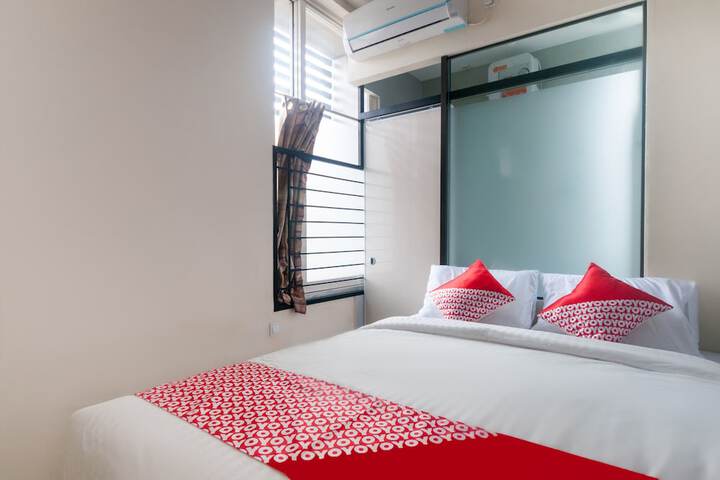 Room 12 of 20