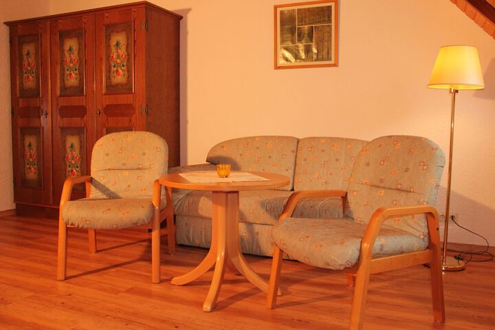 Room 5 of 42