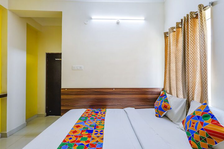 Room 16 of 36