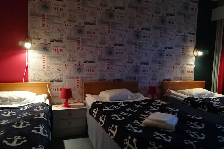 Room 21 of 43
