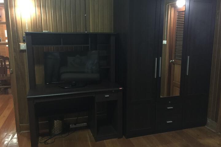 Room 13 of 71
