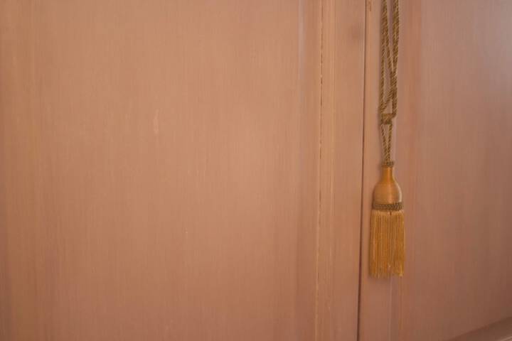 Room 4 of 11