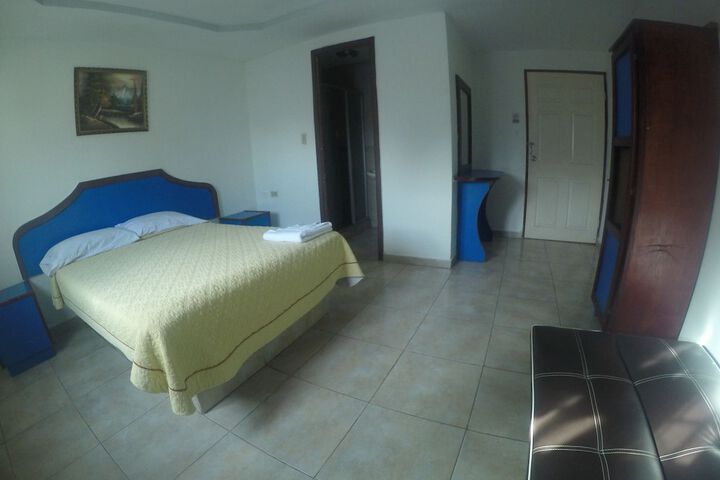 Room 6 of 27
