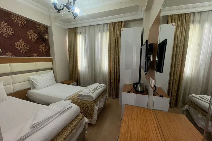 Room 34 of 70