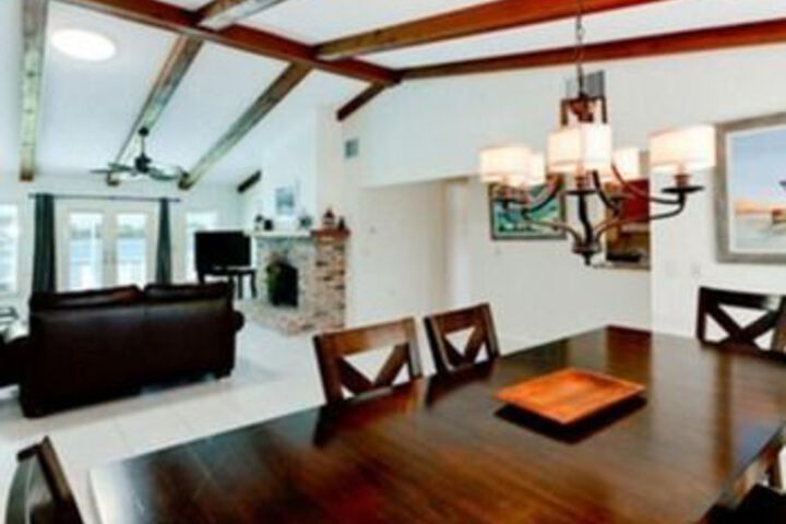 Room 14 of 21