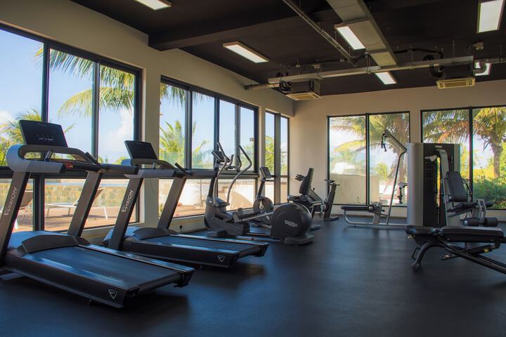 Azuri Apartment with Beach Pools, Gym, Restaurants, Spa, Boats, kids Corner