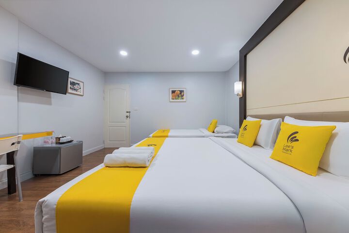 Room 19 of 73