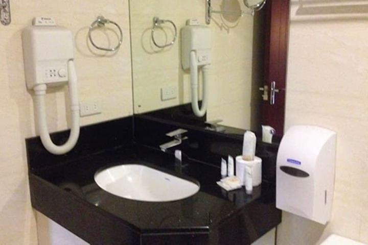 Room 20 of 31
