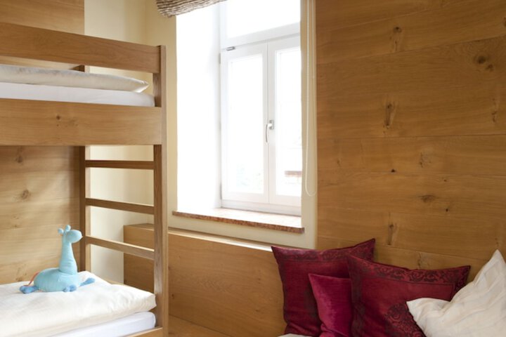 Room 4 of 56