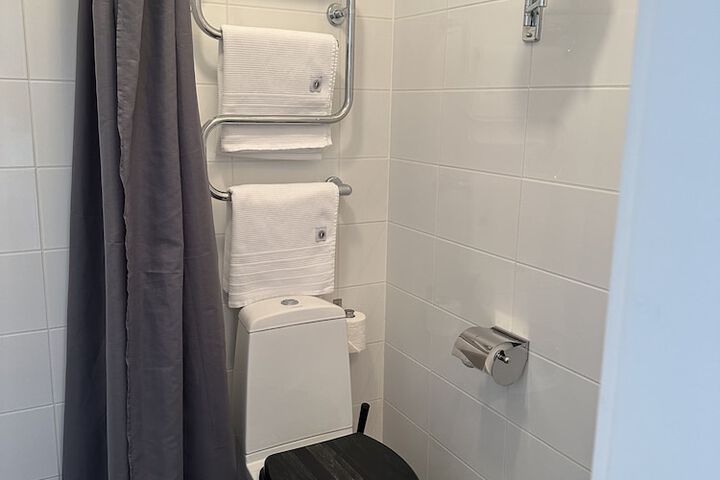 Room 85 of 126