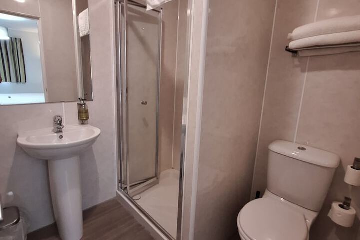 Room 15 of 35
