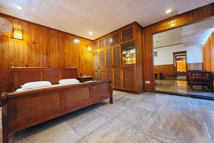 Room 41 of 181
