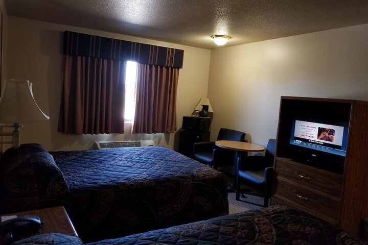 Room 11 of 33