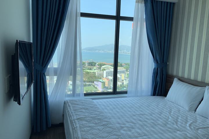 Room 12 of 39