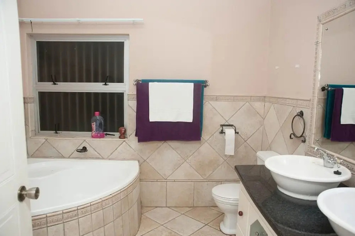 Room 8 of 13