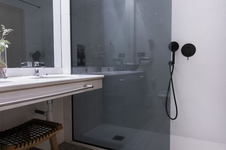 Bath Photo