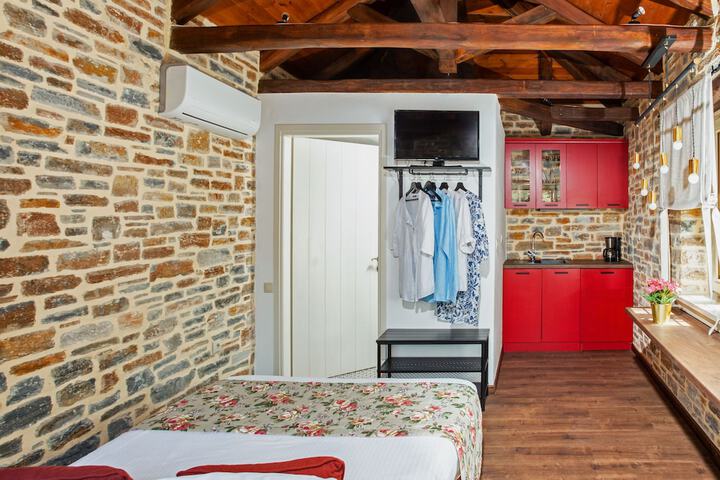 Room 42 of 183