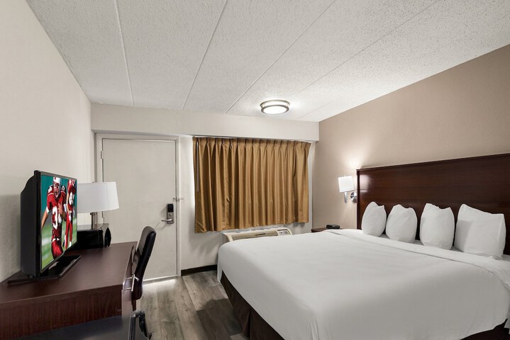 Superior King Bed (14 of 14)