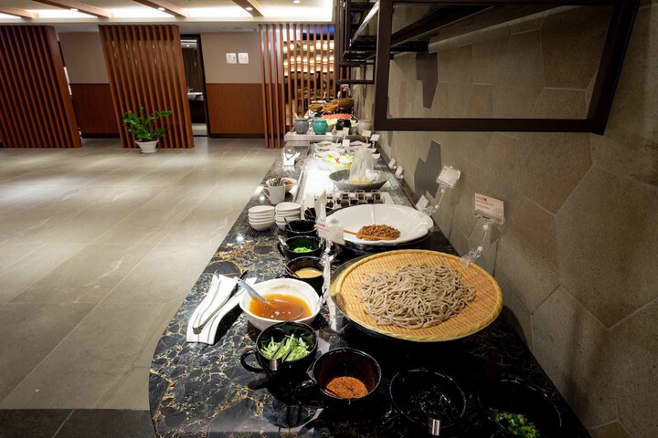 Dining 110 of 120