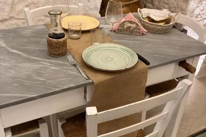 Dining 21 of 23
