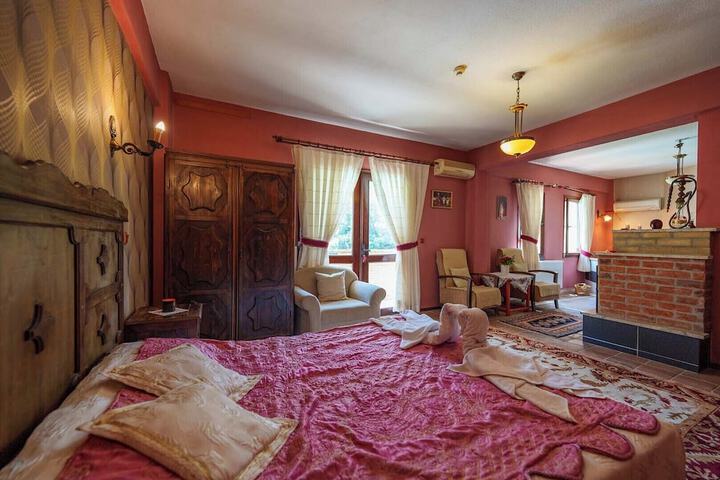 Room 25 of 64