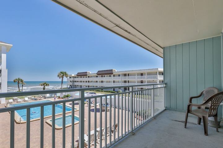 Beach/ocean view