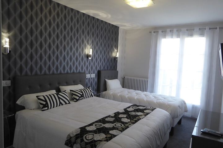 Room 3 of 15