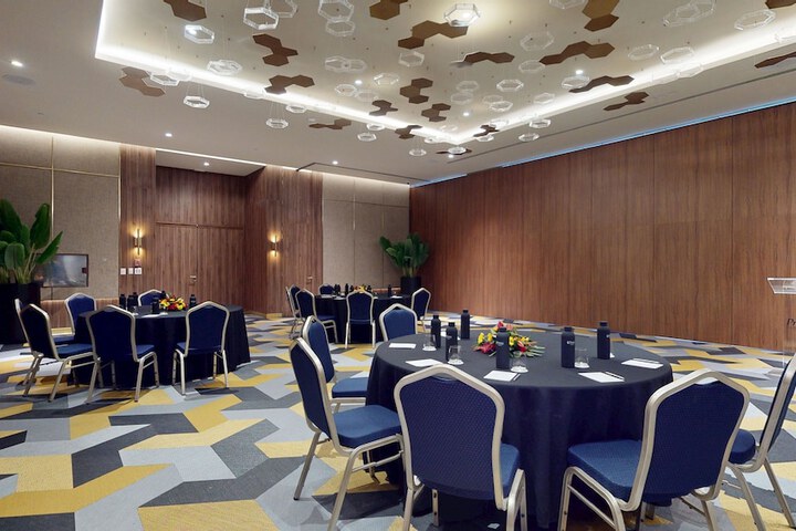 Meeting 214 of 271
