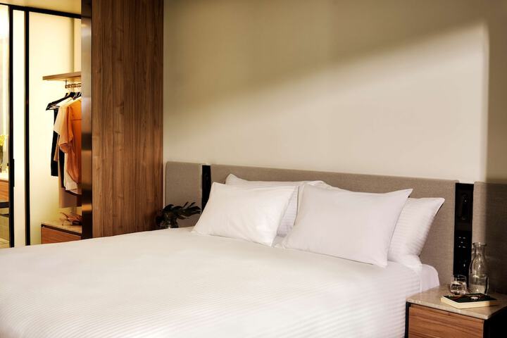 Room 13 of 60