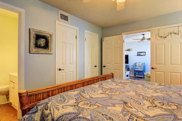 Room 2 of 40