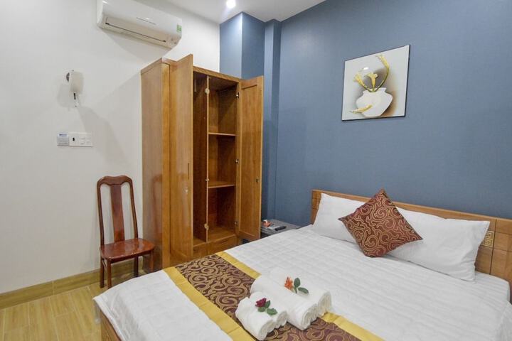Room 5 of 41
