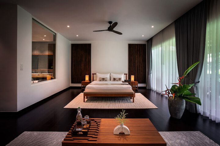 Room 11 of 49