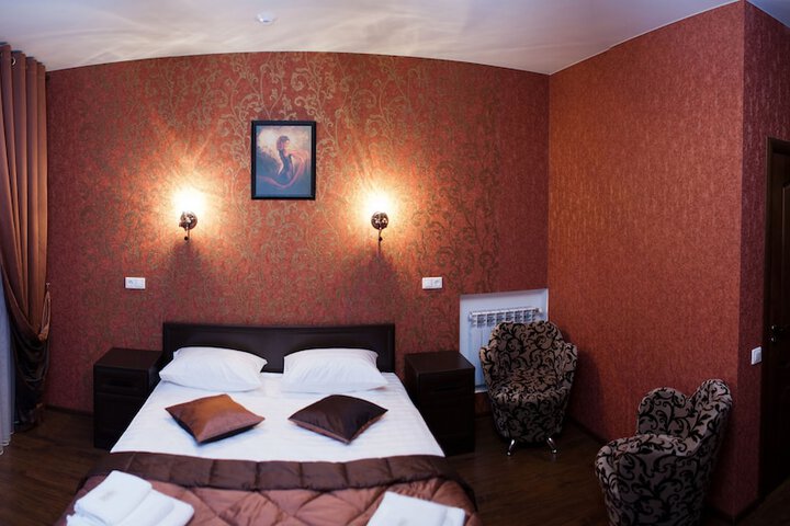Room 14 of 30