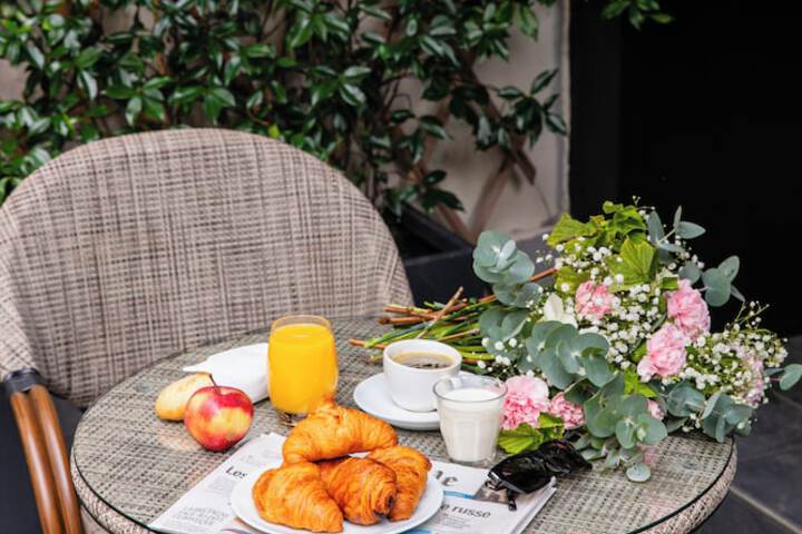 Breakfast/Coffee Service 43 of 64